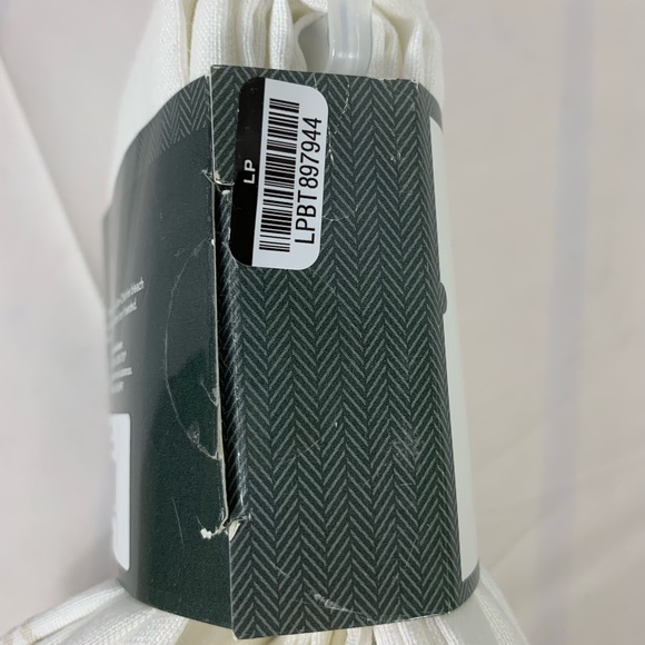 New 8 Pack Threshold Bistro Napkins White Beige - Picture 8 of 9